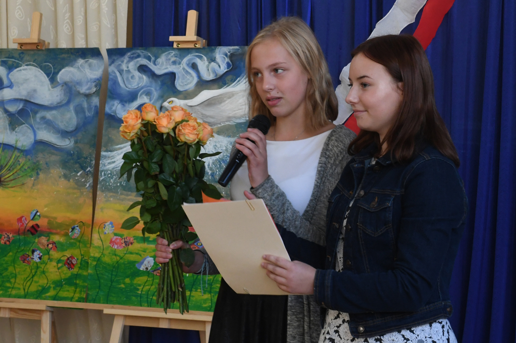 dsc_1027 - kopia.jpg-Otwarcie boiska  SP nr 128  Autor: W. Majka