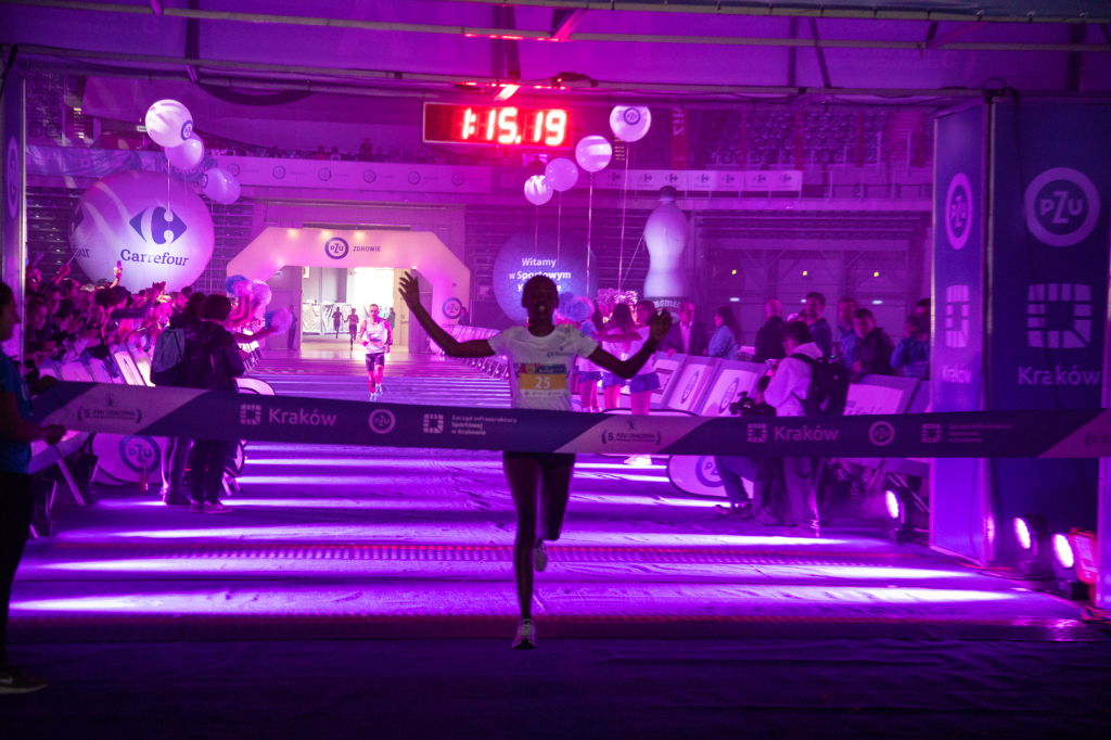 jg_krpl_20181014_0665.jpg-Półmaraton,Majchrowski,bieg,biegacze,Arena  Autor: B. Świerzowski