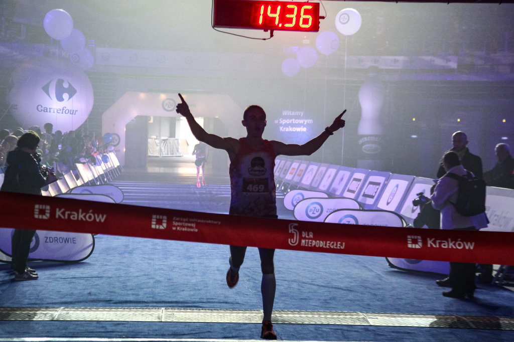 jg_krpl_20181014_5632.jpg-Półmaraton,Majchrowski,bieg,biegacze,Arena  Autor: B. Świerzowski