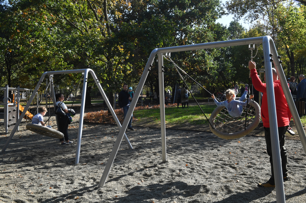 dsc_1157 copy.jpg-Otwarcie skweru Estońska  Autor: W. Majka