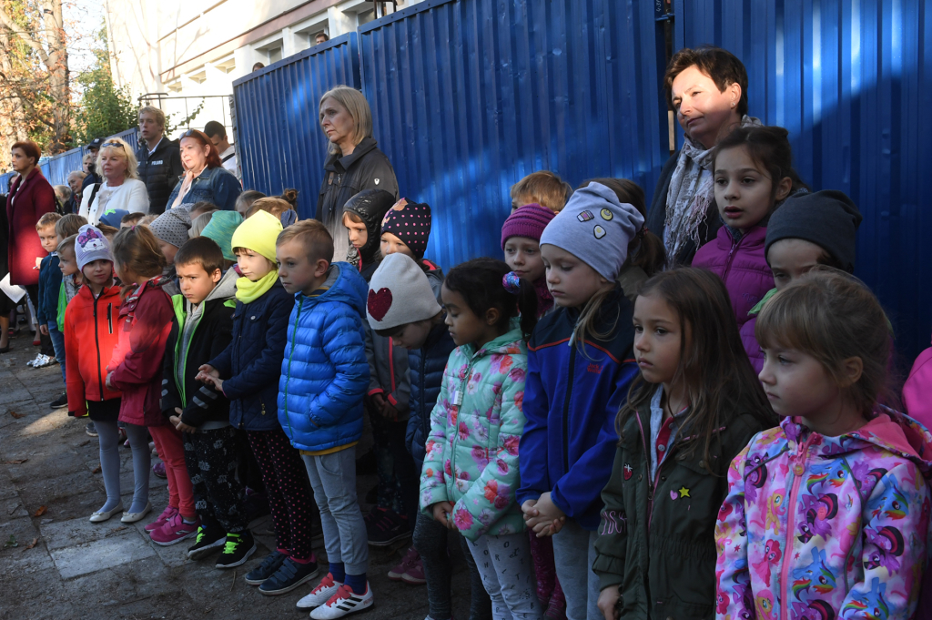 dsc_1407.jpg-budowę basenu  Autor: W. Majka