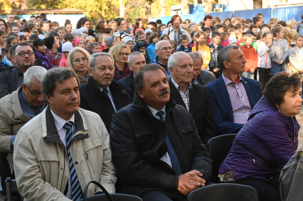 dsc_1431.jpg-budowę basenu  Autor: W. Majka