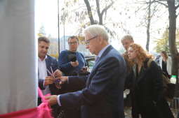 20181018112202_img_0710.jpg-samochód elektryczny, stacja ładowania