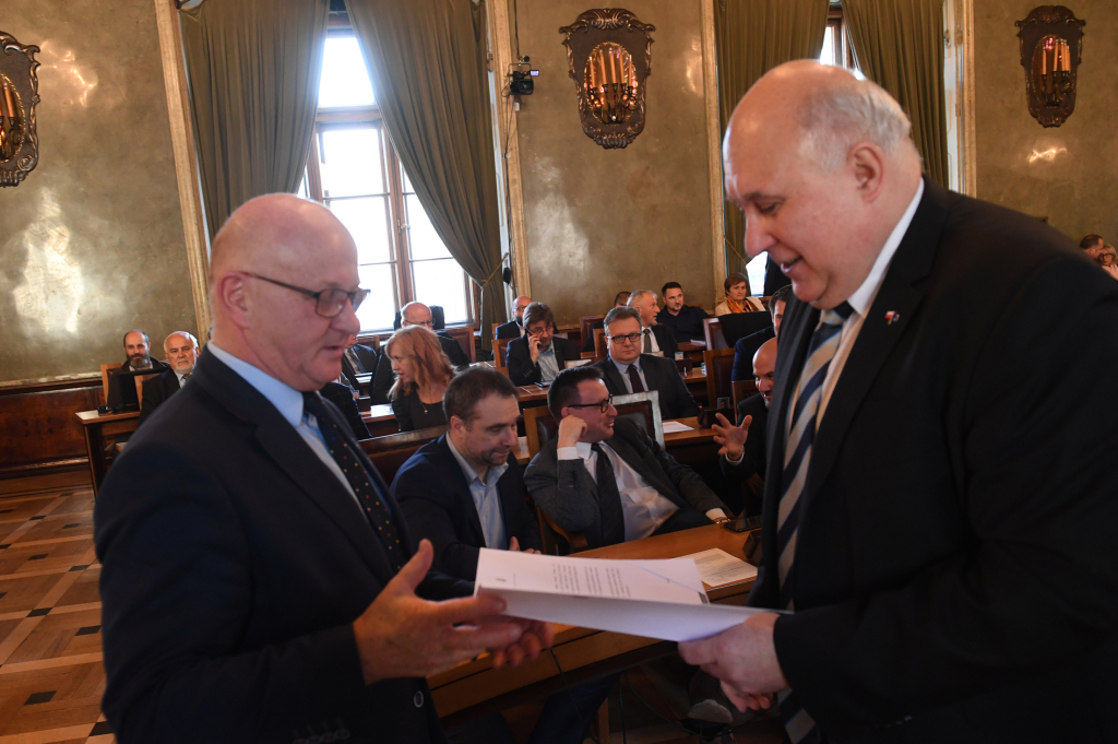 dsc_8363 copy.jpg-Ostatnia sesja RMK VII kadencji  Autor: W. Majka