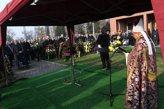 dsc_8685 copy.jpg-Uroczystości pogrzebowe prof. Jerzego Wyrozumskiego