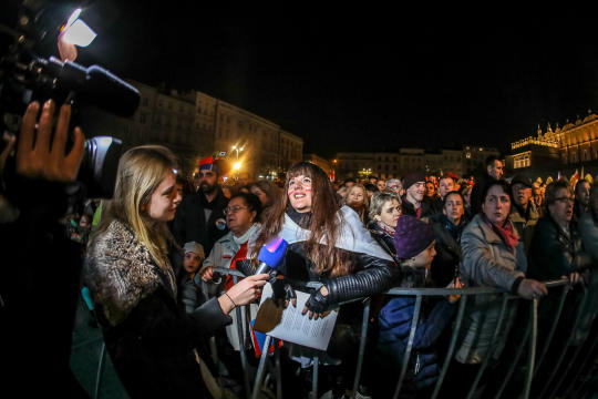 bs-listopada 11, 2018-img_7410.jpg-Lekcja Śpiewania,Niepodległość,100,Majchrowski,Rynek Główny