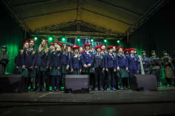 bs-listopada 11, 2018-img_7438.jpg-Lekcja Śpiewania,Niepodległość,100,Majchrowski,Rynek Główny