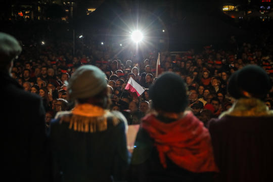 bs-listopada 11, 2018-img_7486.jpg-Lekcja Śpiewania,Niepodległość,100,Majchrowski,Rynek Główny