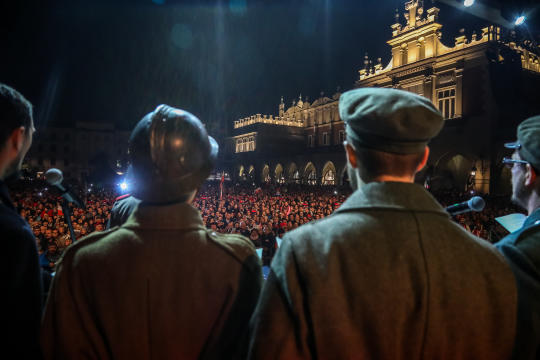 bs-listopada 11, 2018-img_7503.jpg-Lekcja Śpiewania,Niepodległość,100,Majchrowski,Rynek Główny