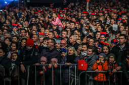 bs-listopada 11, 2018-img_7517.jpg-Lekcja Śpiewania,Niepodległość,100,Majchrowski,Rynek Główny