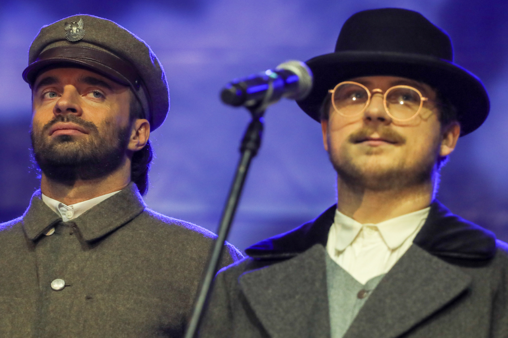 bs-listopada 11, 2018-img_7548.jpg-Lekcja Śpiewania,Niepodległość,100,Majchrowski,Rynek Główny  Autor: B. Świerzowski