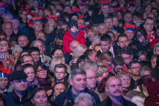 bs-listopada 11, 2018-img_7604.jpg-Lekcja Śpiewania,Niepodległość,100,Majchrowski,Rynek Główny