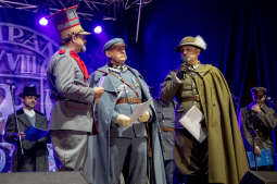 bs-listopada 11, 2018-img_7697.jpg-Lekcja Śpiewania,Niepodległość,100,Majchrowski,Rynek Główny