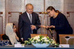 bs_kr_pl181110_7184.jpg-Delegacja,Prezydent Muzyk,Emiraty Arabskie,