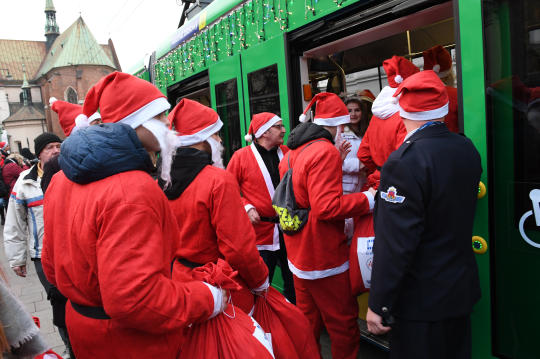 dsc_2080 copy.jpg-św. Mikołaja chorym dzieciom w Szpitalu im. Stefana Żeromskiego