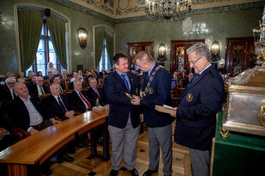 bs_kr_pl181209_1660.jpg-Święto Kupca,Majchrowski,Sala Obrad,Jopek,Medale