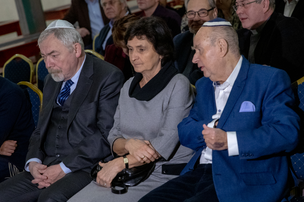 bs-grudnia 09, 2018-img_1848.jpg-Chanuka,Synagoga kupa,Majchrowski,Święto  Autor: B. Świerzowski