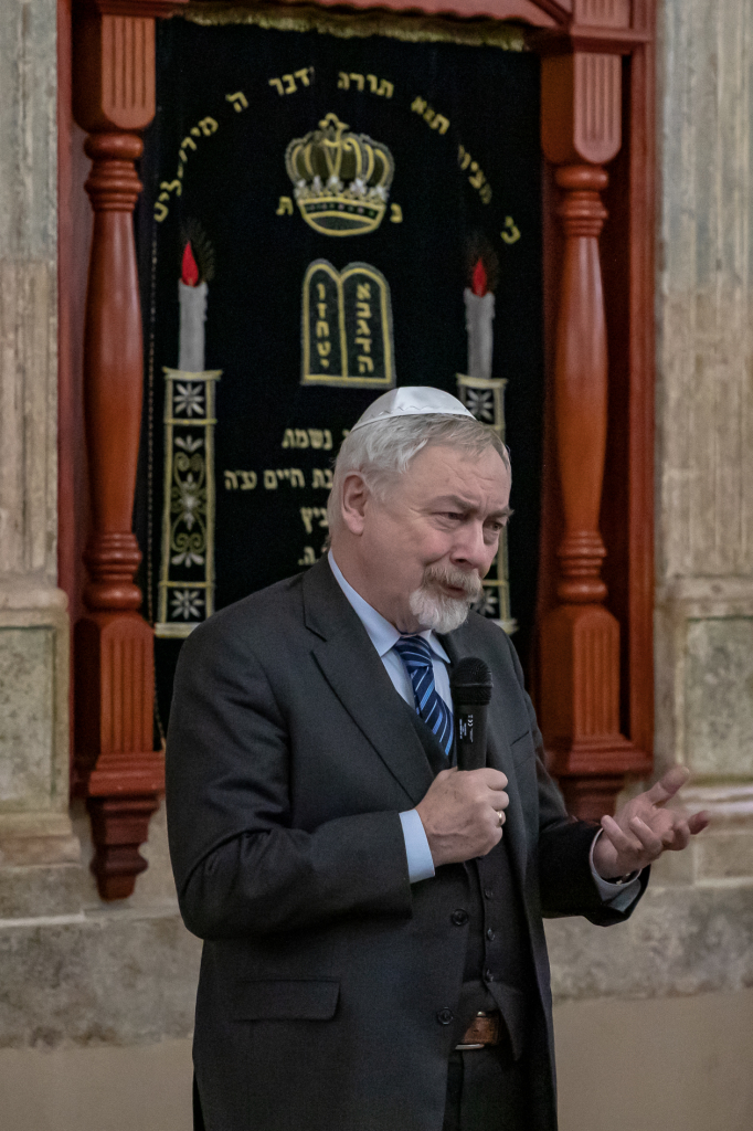 bs-grudnia 09, 2018-img_1892.jpg-Chanuka,Synagoga kupa,Majchrowski,Święto  Autor: B. Świerzowski