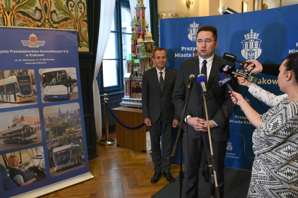 dsc_2930 copy.jpg-nowych tramwajów  Autor: W. Majka