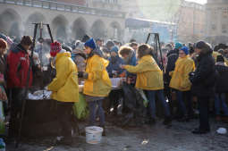 bs_kr_pl181216_4524.jpg-Wigilia,Bezdomni,Jan Kościuszko,Majchrowski,Rynek Główny