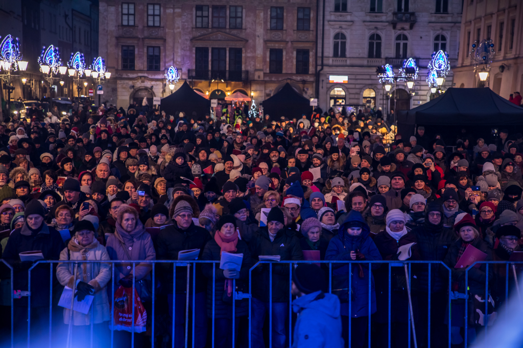 bs-grudnia 16, 2018-img_4606.jpg-Kolędy,Lekcja Śpiewania,Mały Rynek , Domański  Autor: B. Świerzowski