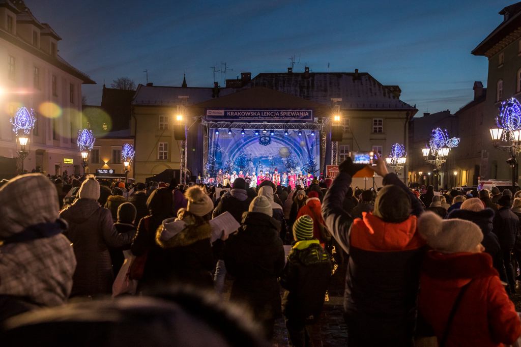 bs-grudnia 16, 2018-img_4630.jpg-Kolędy,Lekcja Śpiewania,Mały Rynek , Domański  Autor: B. Świerzowski