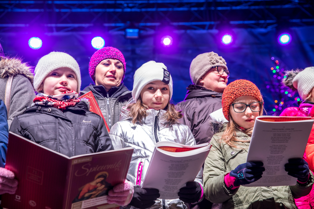 bs-grudnia 16, 2018-img_4679.jpg-Kolędy,Lekcja Śpiewania,Mały Rynek , Domański  Autor: B. Świerzowski