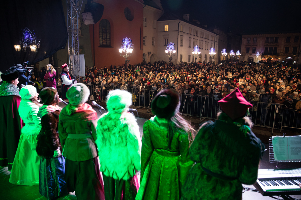 bs-grudnia 16, 2018-img_4822.jpg-Kolędy,Lekcja Śpiewania,Mały Rynek , Domański  Autor: B. Świerzowski