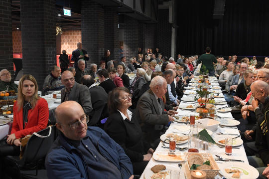 dsc_3339 copy.jpg-Opłatek z niepełnosprawnymi