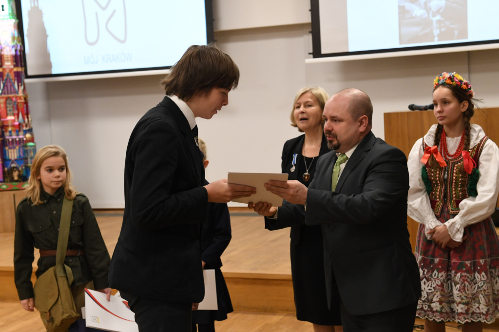 dsc_5633 copy.jpg-Konkursu Pięknego Słowa Mój Kraków  Autor: W. Majka