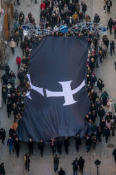 bs_190119_8400.jpg-Żałoba,Adamowicz,Kraków Myślami z Gdańskiem,Wieża,