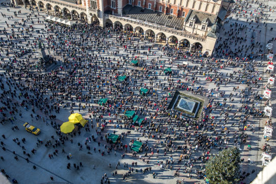 bs_190119_8497.jpg-Żałoba,Adamowicz,Kraków Myślami z Gdańskiem,Wieża,