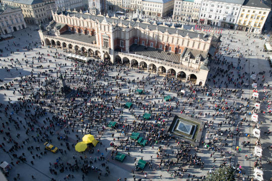 bs_190119_8538.jpg-Żałoba,Adamowicz,Kraków Myślami z Gdańskiem,Wieża,