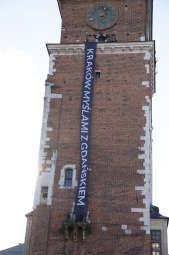 bs_190118_8166.jpg-Żałoba,Adamowicz,Kraków Myślami z Gdańskiem,Wieża,