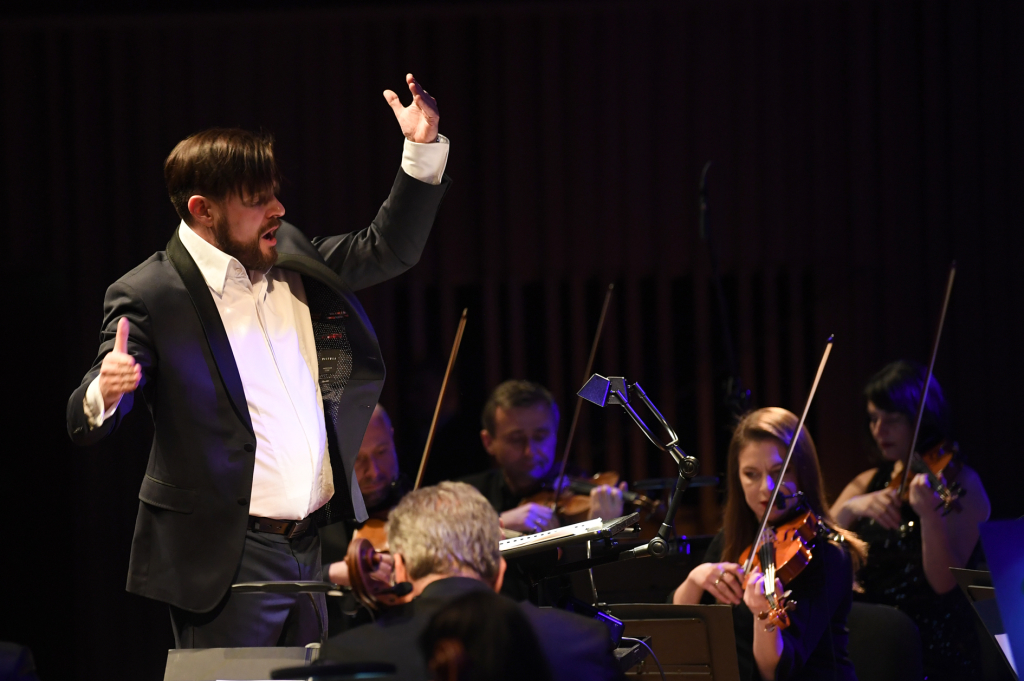 dsc_8256 copy.jpg-Kolędowanie z krakowskimi chórami”  Autor: W. Majka