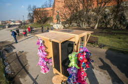 bs_190131_1432.jpg-testowe wózki do sprzedaży obwarzanków i pamiątek