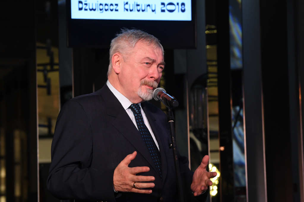 dsc_9072 copy.jpg-„Dźwigacze kultury”  Autor: W. Majka