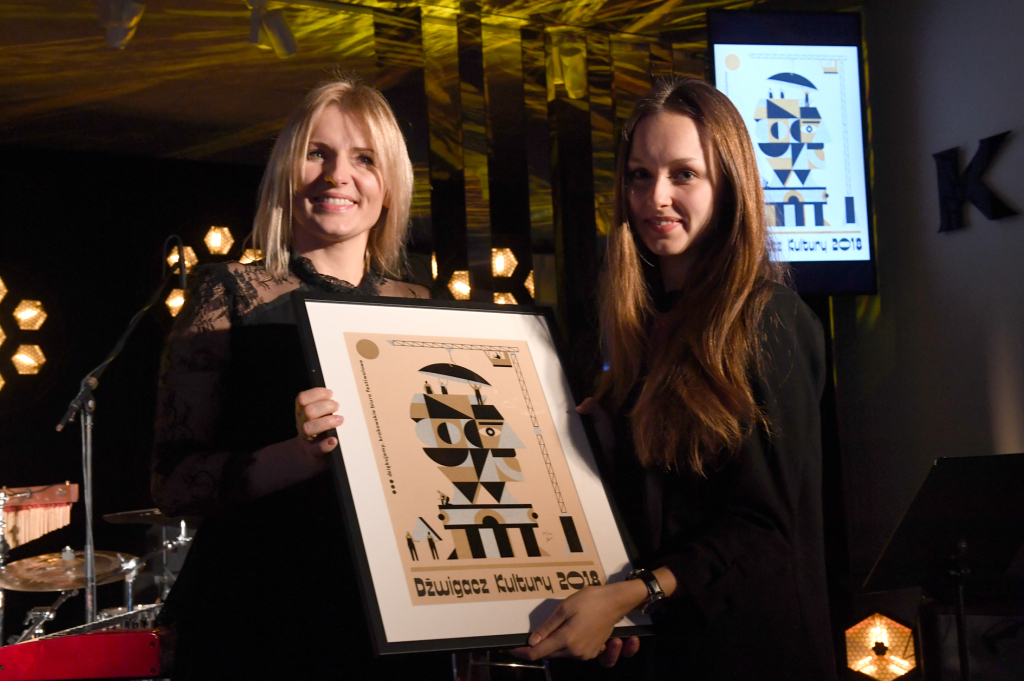 dsc_9221 copy.jpg-„Dźwigacze kultury”  Autor: W. Majka