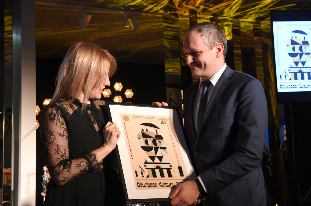 dsc_9280 copy.jpg-„Dźwigacze kultury”  Autor: W. Majka