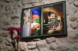 dsc_1698.jpg-Wernisaż wystawy prof. Piotra Sztompki pt. „Pocztówki z Włoch”