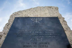 jg_190317_oto_0094.jpg-76 Marsz Pamięci,Kośmider,Uroczystośći