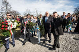 jg_190317_oto_0100.jpg-76 Marsz Pamięci,Kośmider,Uroczystośći