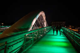 jg_190317_oto_0509.jpg-Kładka,Podświetlenie,zielone