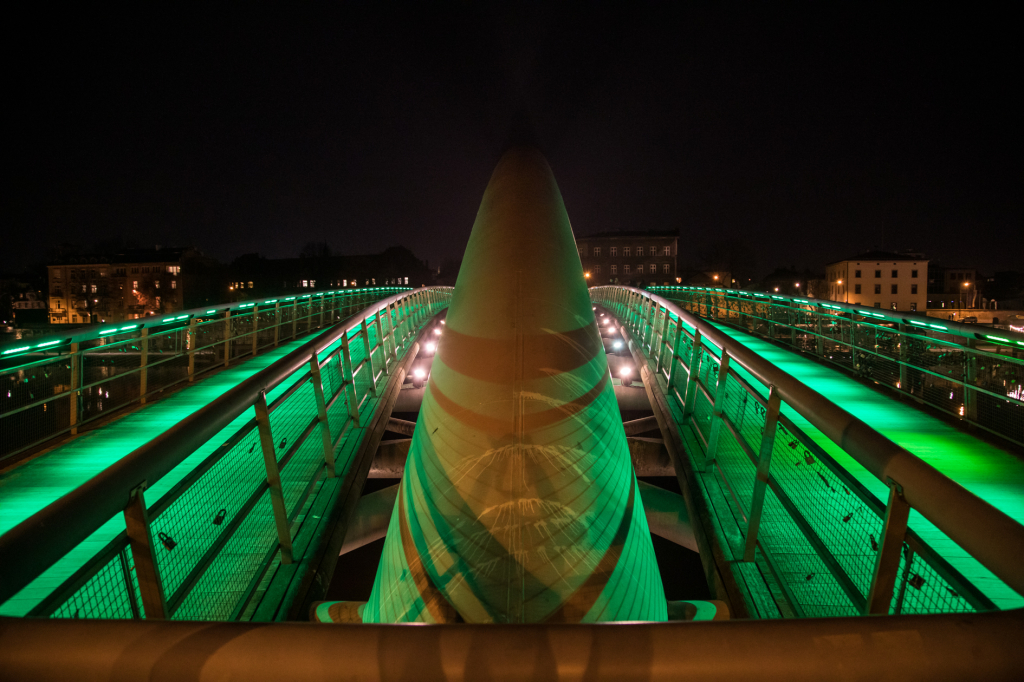 jg_190317_oto_0517.jpg-Kładka,Podświetlenie,zielone  Autor: B. Świerzowski