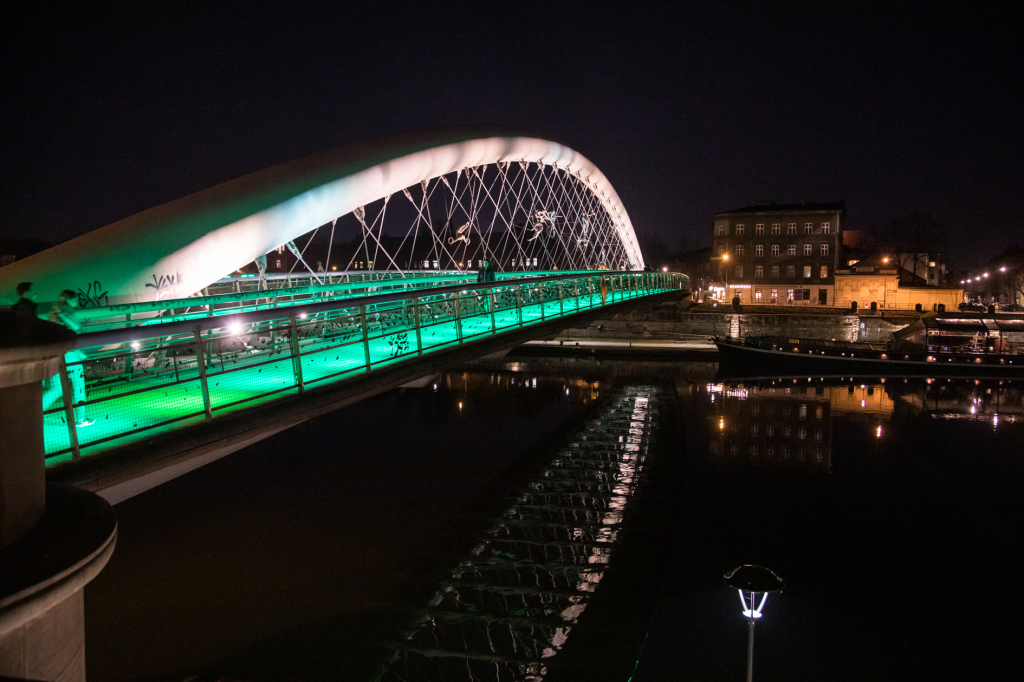 jg_190317_oto_0526.jpg-Kładka,Podświetlenie,zielone  Autor: B. Świerzowski