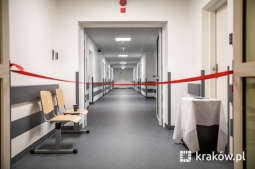 bs_190318_3159.jpg-Nowa ginekologia i apteka w „Żeromskim”