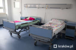 bs_190318_3178.jpg-Nowa ginekologia i apteka w „Żeromskim”