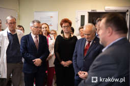 bs_190318_3202.jpg-Nowa ginekologia i apteka w „Żeromskim”