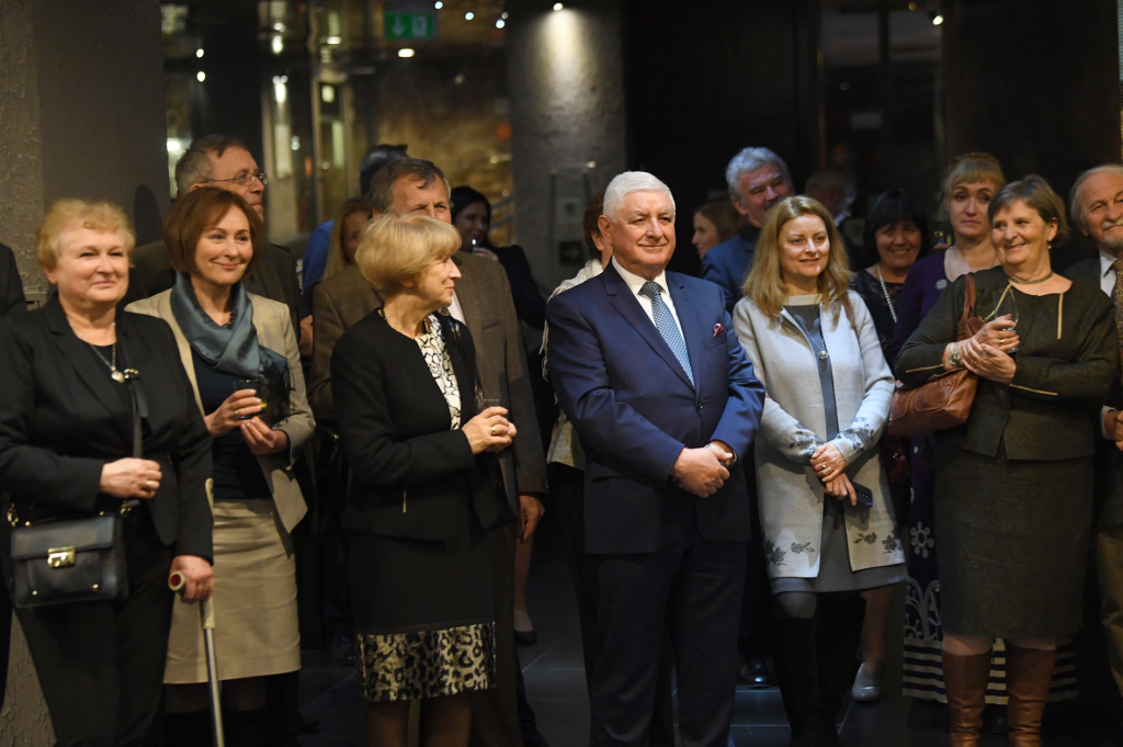 dsc_4198 copy.jpg-Profesorowie  Autor: W. Majka