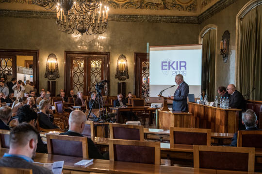 bs_190401_2532.jpg-EKIR,Majchrowski,Sala Obrad